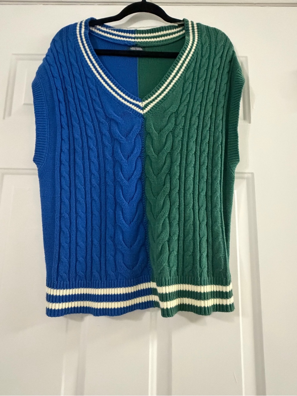 wild fable Blue and Green Cable Knit V-Neck Sweater Vest